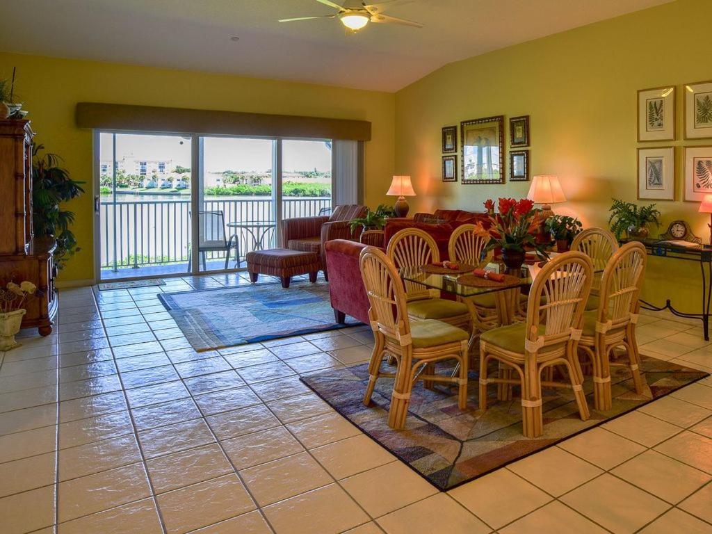 Gulf Retreat 2: Magnificent Water Views, Steps To Beach, None Cleaner, None Nicer! Clearwater Beach Exterior photo