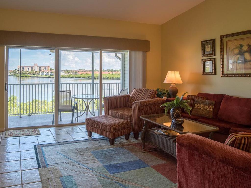 Gulf Retreat 2: Magnificent Water Views, Steps To Beach, None Cleaner, None Nicer! Clearwater Beach Exterior photo