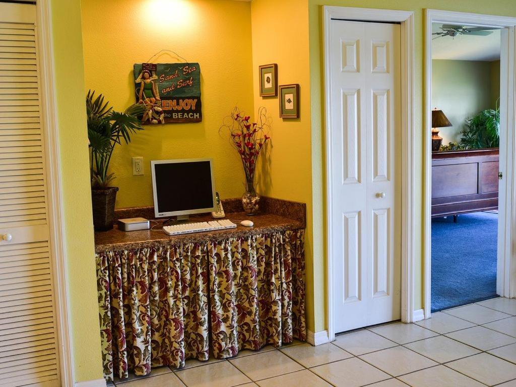 Gulf Retreat 2: Magnificent Water Views, Steps To Beach, None Cleaner, None Nicer! Clearwater Beach Exterior photo